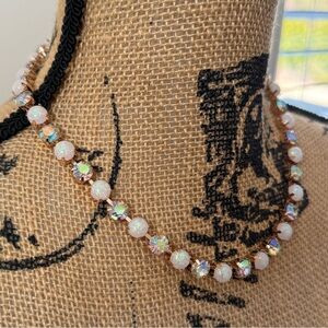 NWT Elegant Iridescent Beaded Swarovski Crystal Necklace 💎